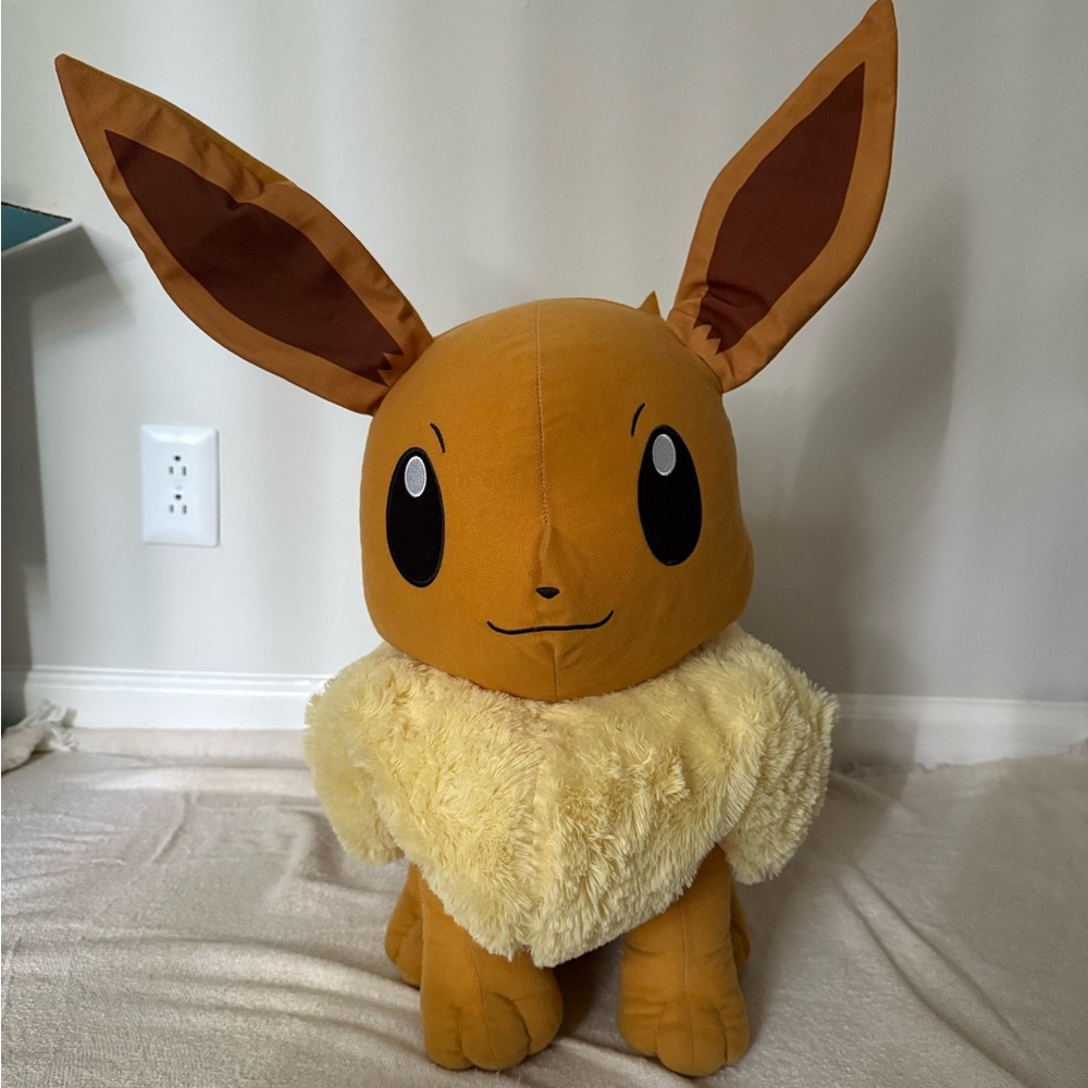 Eevee Pokmon Plush - Brown And Cream